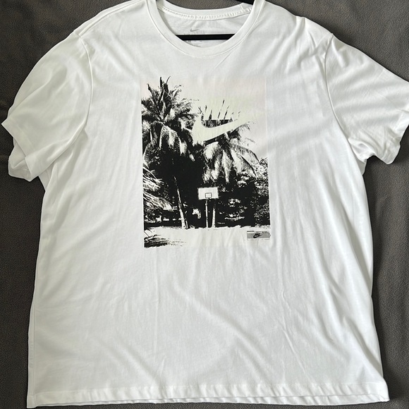 Nike Other - 3xl Nike basketball tee new no tags never worn